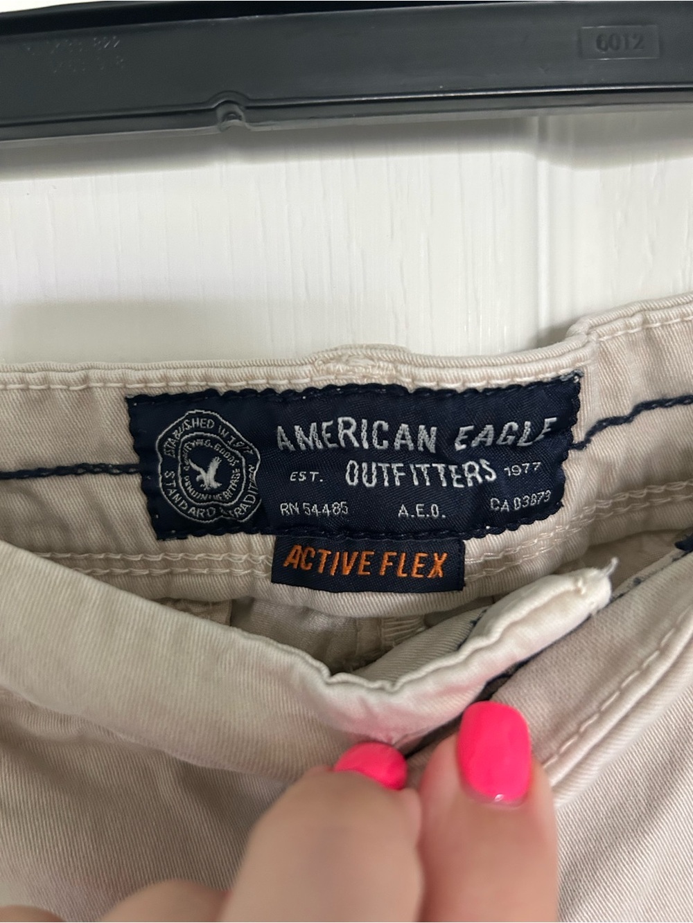 American Eagle Outfitters Khaki Shorts| Men’s Size 30 - Picture 4 of 5